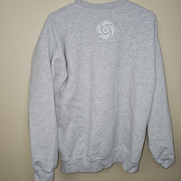 Gildan Gray Senior Day 2024 Crewneck Sweater - Picture 5 of 14